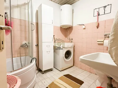 Sale, two bedroom apartment, 75m², Pobrežje, Podgorica - image 3