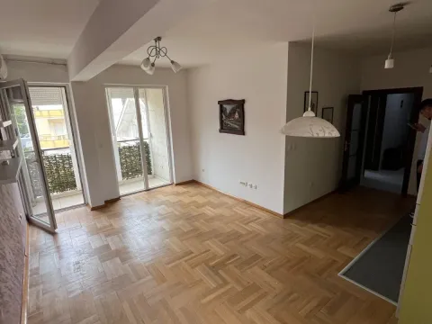 Stan in Momišići