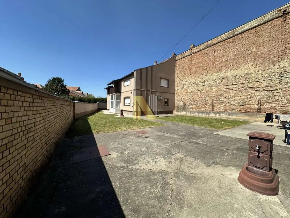 Prodaja, kuća, 175m², Centar, Zrenjanin