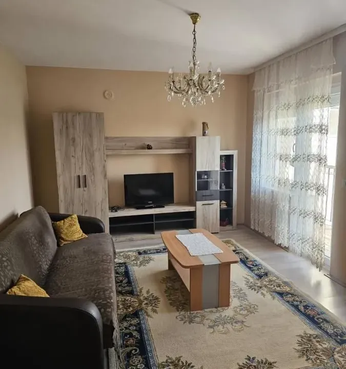 Prodaja, dvosoban stan, 65m², Sarina Medja, Jagodina