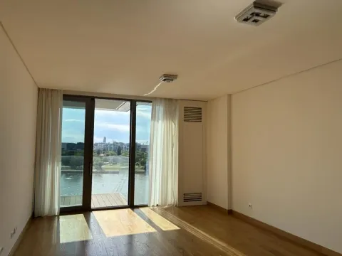 Izdavanje, trosoban stan, 92m², Savski Venac, Beograd - image 5