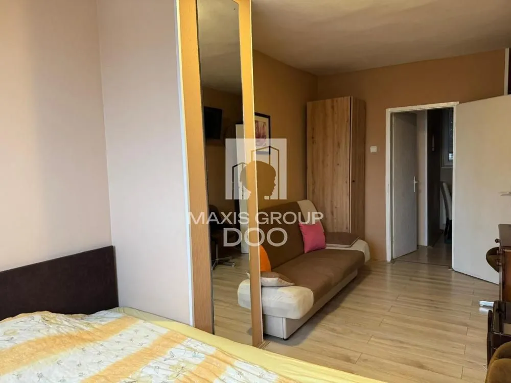 Izdavanje, jednosoban stan, 40m², Savski Venac, Beograd