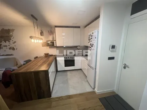 Rent, three bedroom apartment, 67m², Zemun Sve Podlokacije, Beograd - image 2