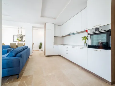 Sale, house, 170m², Bečići, Budva - image 13