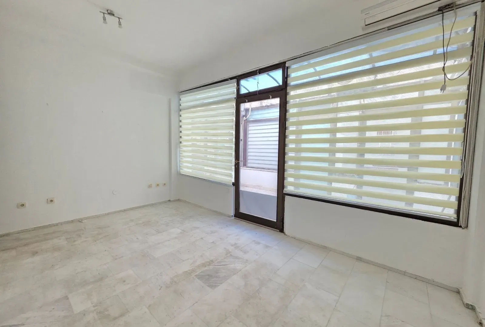 Sale, office space, 18m², Budva, Crna Gora