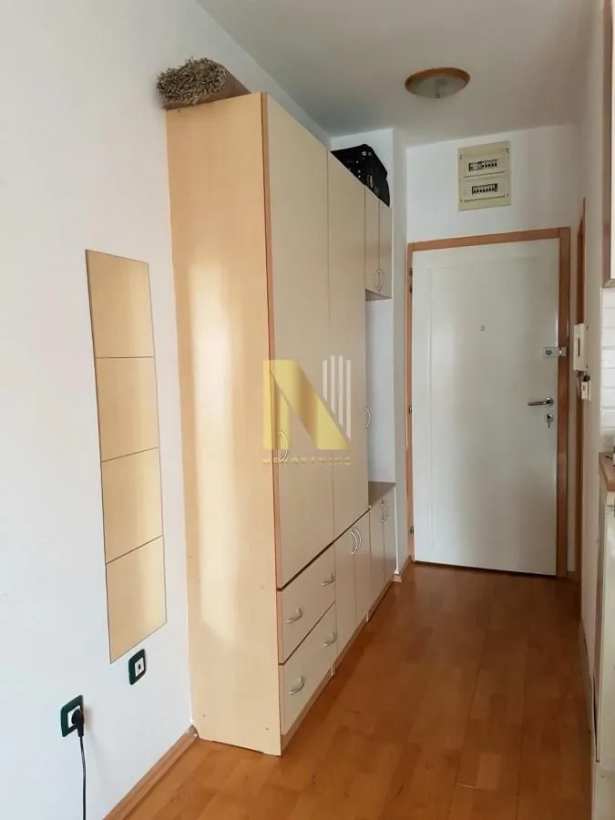 Izdavanje, garsonjera, 21m², Grbavica, Novi Sad Sve Podlokacije
