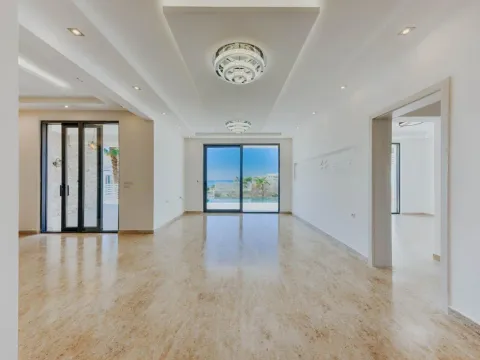 Prodaja, kuća, 365m², Utjeha, Bar - image 5