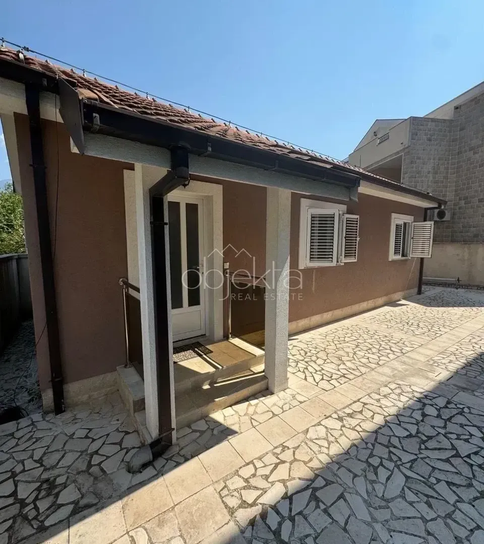 Sale, house, 233m², Tivat, Crna Gora