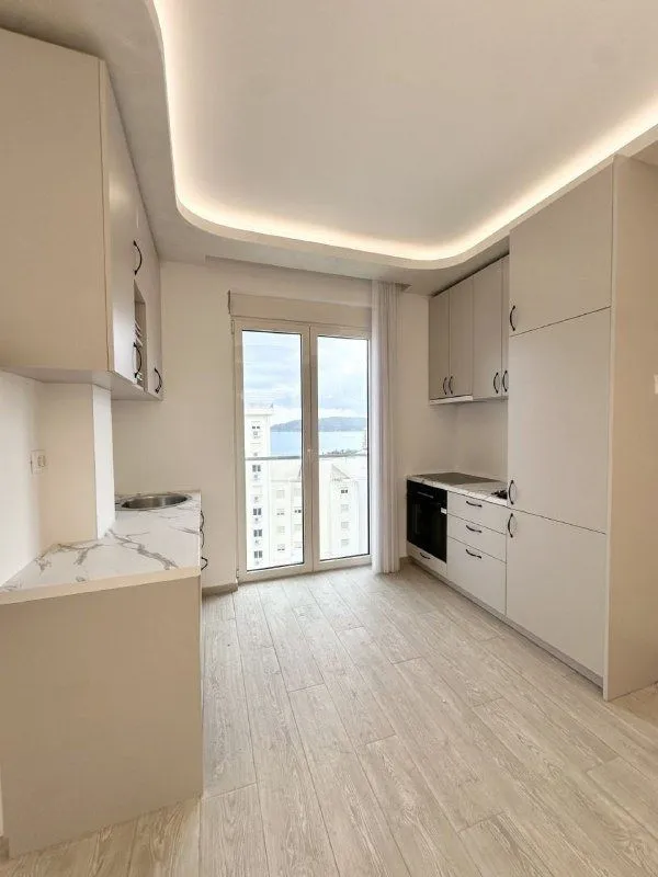 Sale, apartment, 74m², Bečići, Budva
