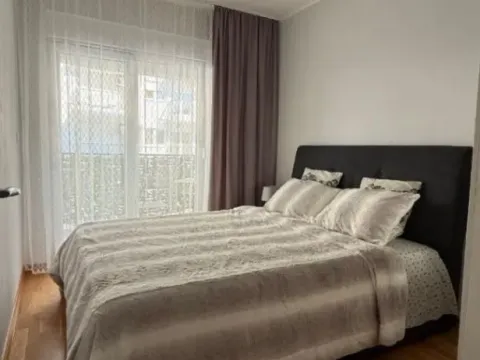 Rent, one bedroom apartment, 42m², Centar, Budva - image 7