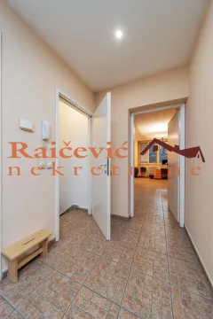 Sale, office space, 138m², Banovo Brdo, Beograd - image 7