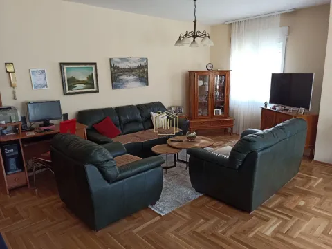 Sale, three bedroom apartment, 109m², Momišići, Podgorica
