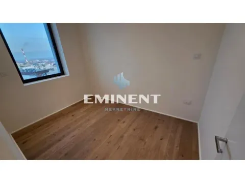 Izdavanje, trosoban stan, 103m², Stari Grad, Beograd - image 12