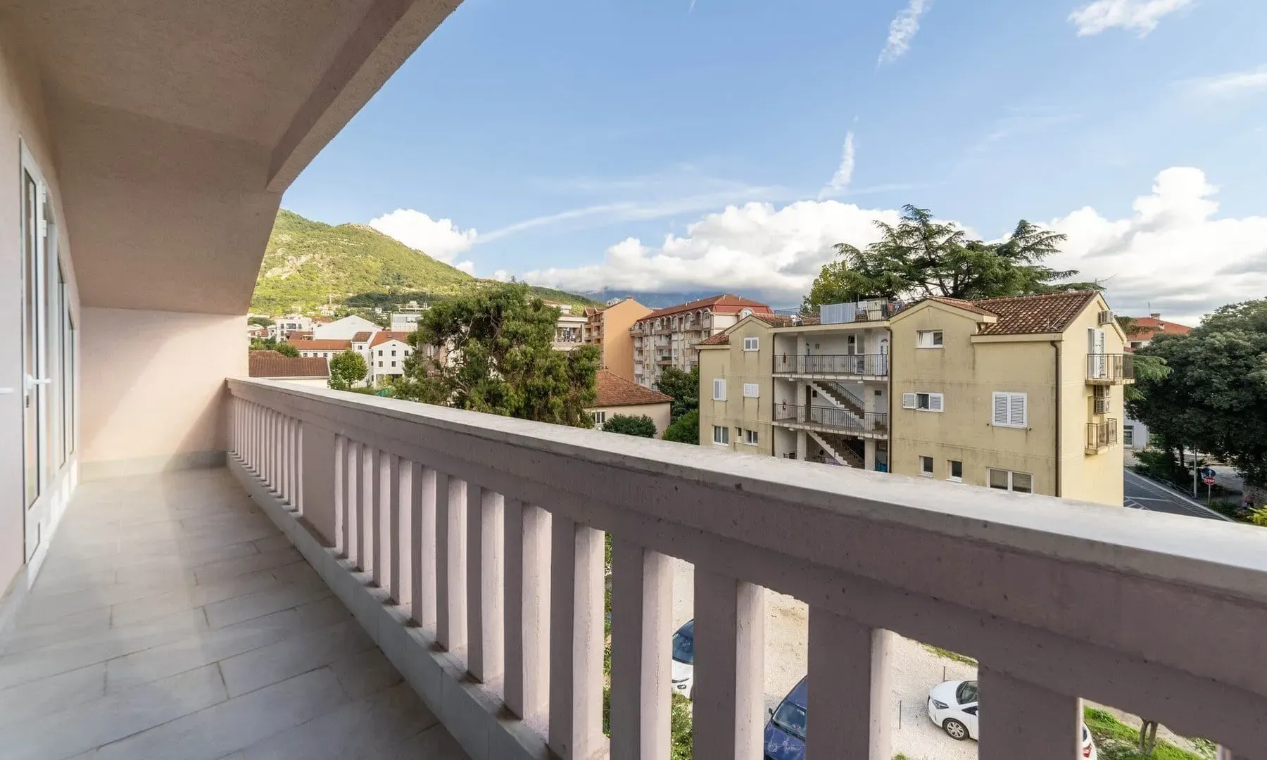 Prodaja, dvosoban stan, 66m², Centar, Tivat