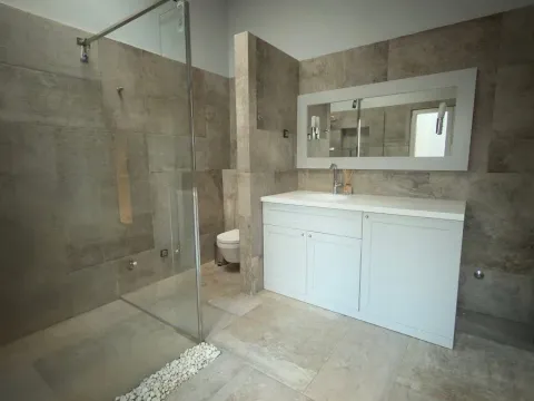 Izdavanje, trosoban stan, 85m², Crveni Krst, Beograd - image 11