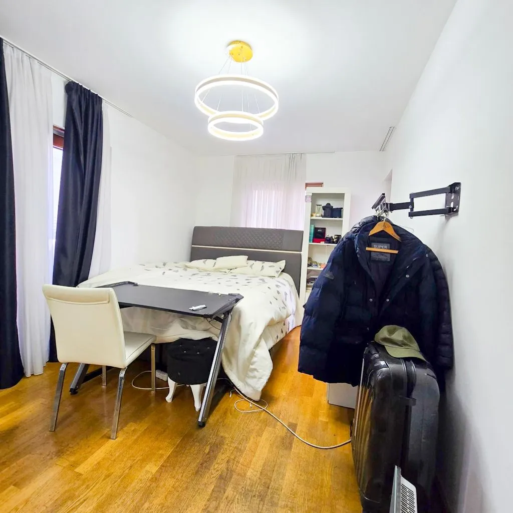 Prodaja, trosoban stan, 120m², Tološka šuma, Podgorica