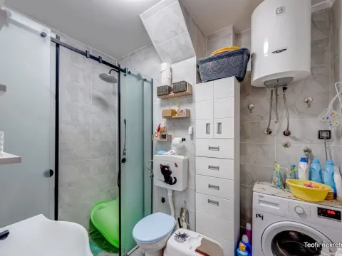 Sale, two bedroom apartment, 84m², Vračar, Šid - image 16