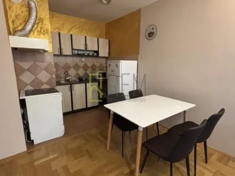 Prodaja, jednosoban stan, 44m², Stari Aerodrom, Podgorica - image 2