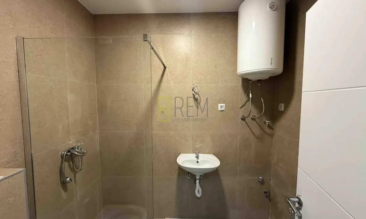 Rent, one bedroom apartment, 45m², Tološi, Podgorica