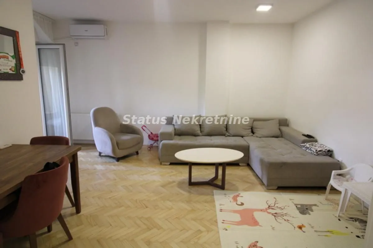 Prodaja, trosoban stan, 55m², Sremska Kamenica, Petrovaradin