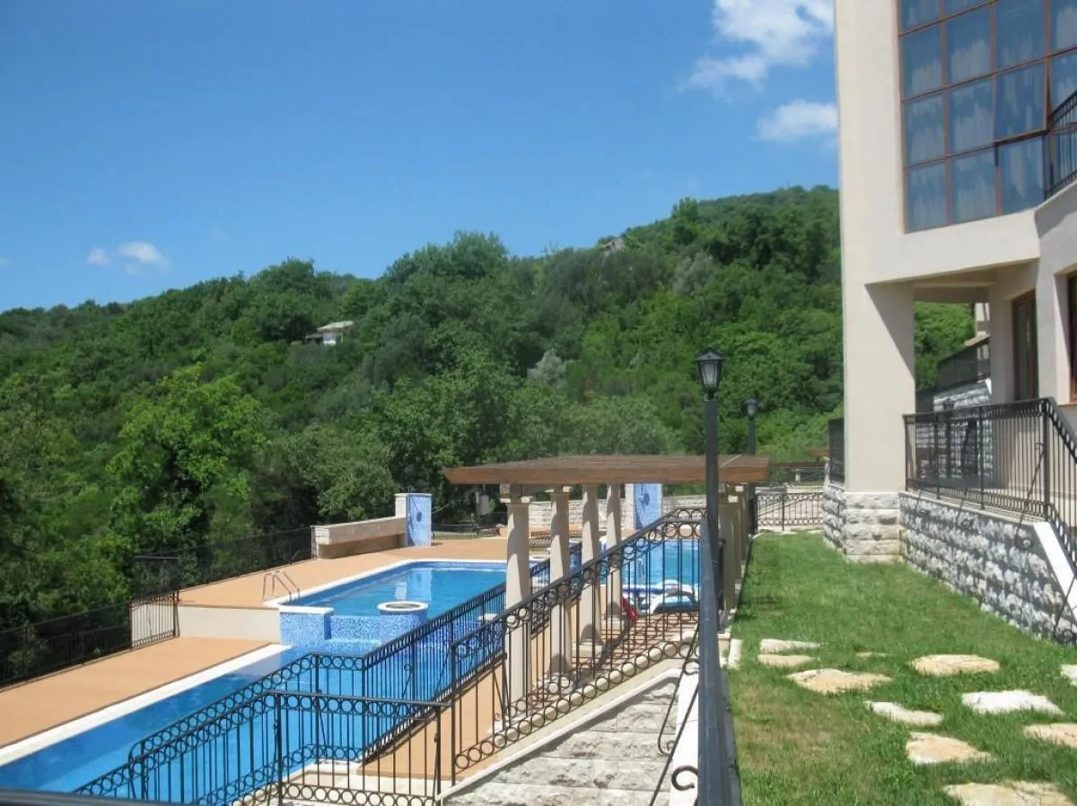 Prodaja, jednosoban stan, 53m², Herceg Novi, Crna Gora