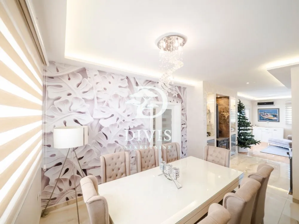 Sale, apartment, 140m², Medaković Sve Podlokacije, Beograd