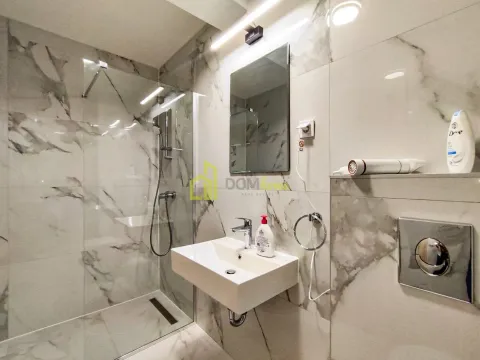 Izdavanje, dvosoban stan, 68m², Stara Varoš, Podgorica - image 16