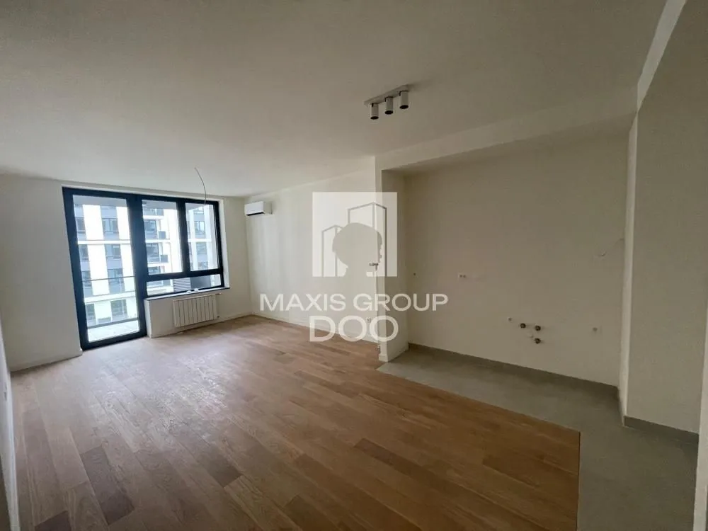 Izdavanje, dvosoban stan, 55m², Savski Venac, Beograd