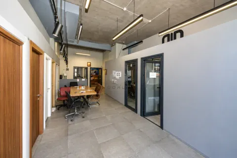Sale, office space, 93m², Zabjelo, Podgorica - image 10