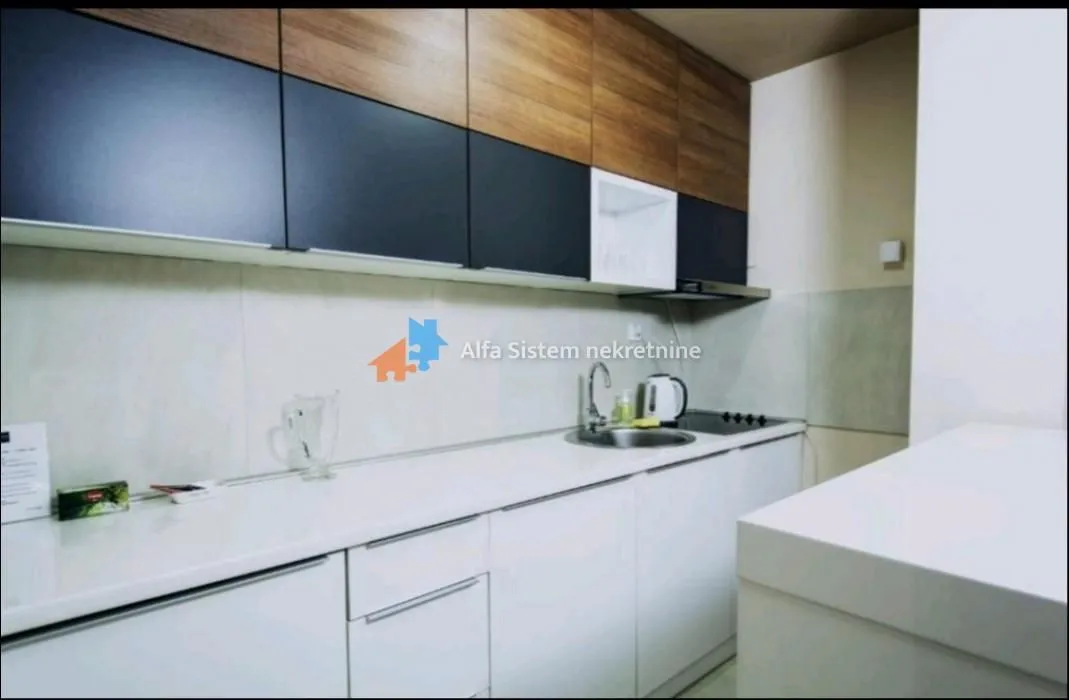 Izdavanje, stan, 65m², Stari Grad, Beograd