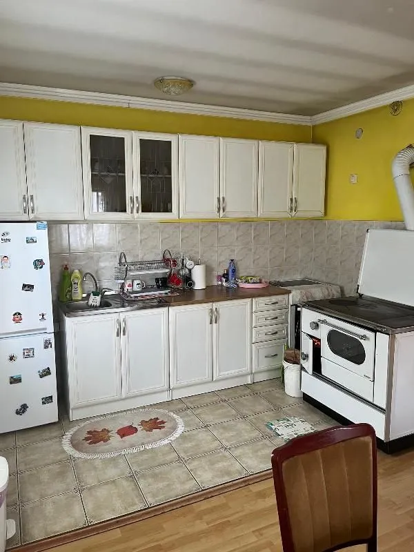 Prodaja, kuća, 270m², Voždovac Sve Podlokacije, Beograd