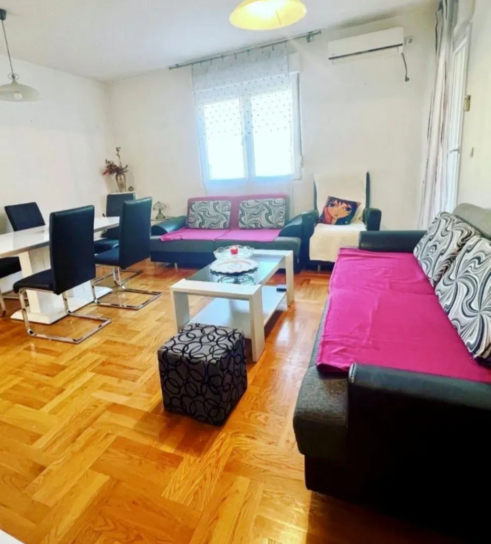 Izdavanje, dvosoban stan, 65m², Stari Aerodrom, Podgorica