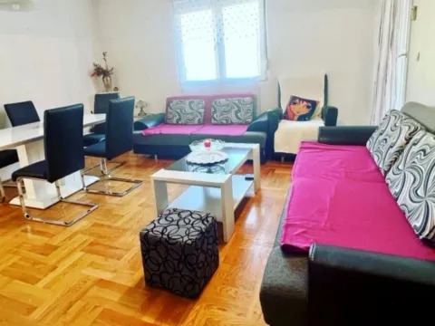 Rent, two bedroom apartment, 65m², Stari Aerodrom, Podgorica - image 6