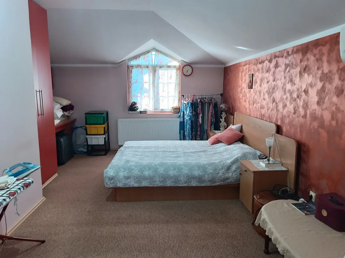 Prodaja, kuća, 330m², Aleksinac, Niš