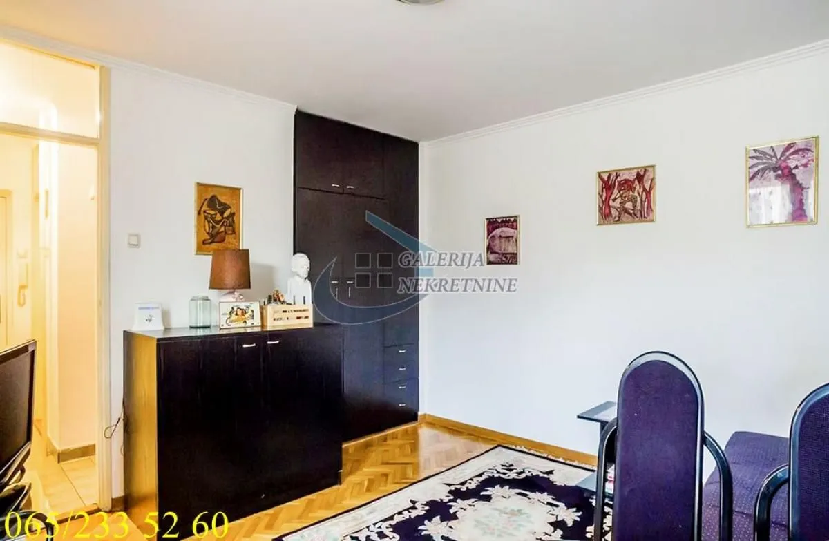 Prodaja, garsonjera, 25m², Šumice, Beograd