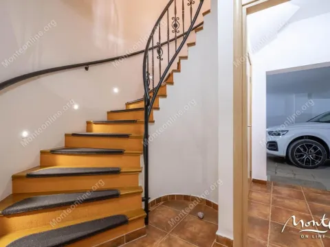 Sale, house, 247m², Đenovići, Herceg Novi - image 27