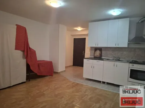Sale, studio apartment, 28m², Socijalno, Novi Sad Sve Podlokacije - image 3