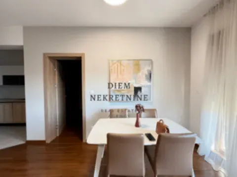 Izdavanje, četvorosoban stan, 127m², Master Kvart, Podgorica - image 6