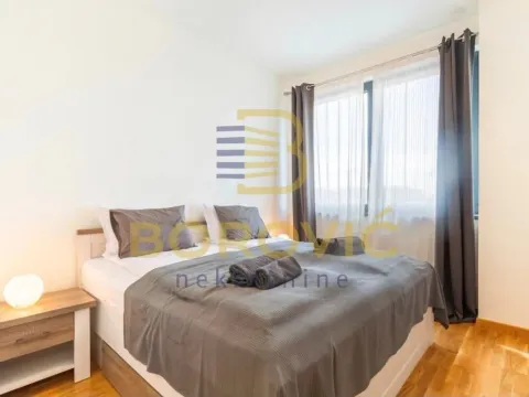 Rent, three bedroom apartment, 86m², Savski Venac, Beograd - image 10