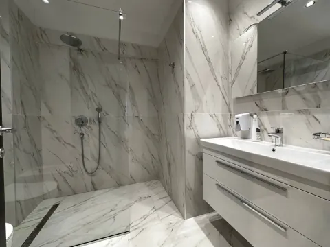 Sale, two bedroom apartment, 87m², Rafailovići, Budva - image 9