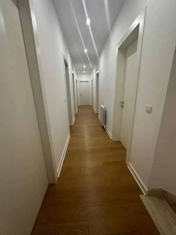Sale, apartment, 196m², Stari Grad, Beograd