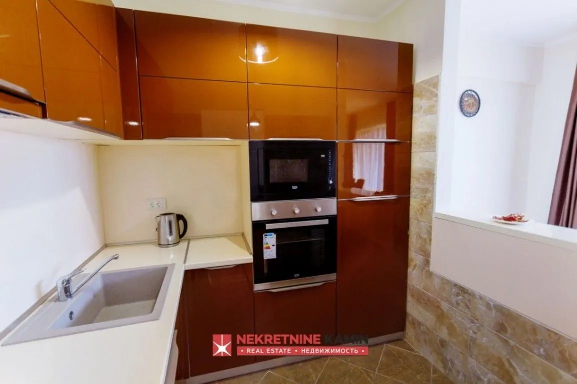Prodaja, dvosoban stan, 81m², Zavala, Budva