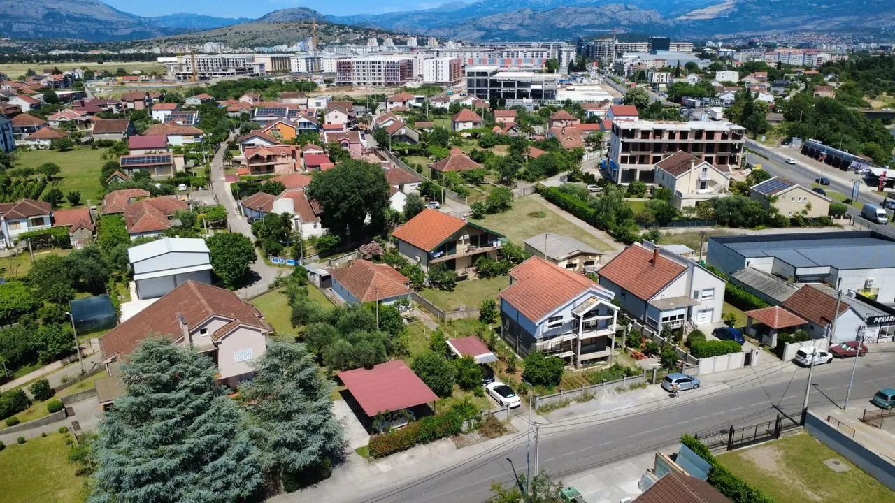 Prodaja, kuća, 100m², Gornja Gorica, Podgorica