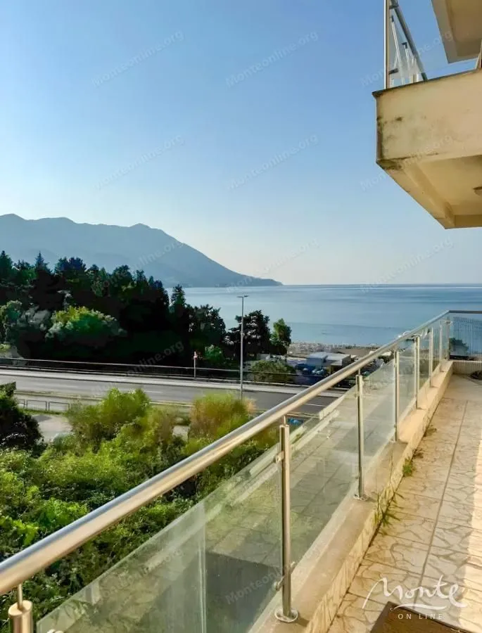 Prodaja, stan, 180m², Bečići, Budva