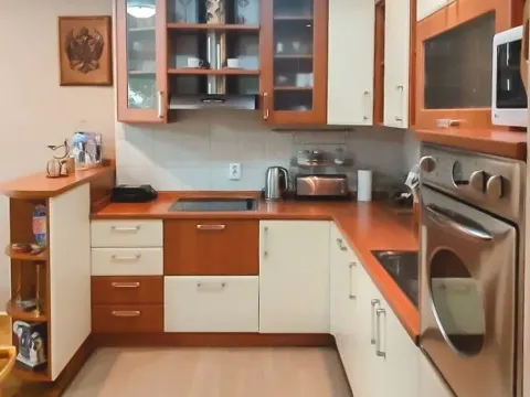 Izdavanje, dvosoban stan, 82m², Kruševac, Podgorica - image 8