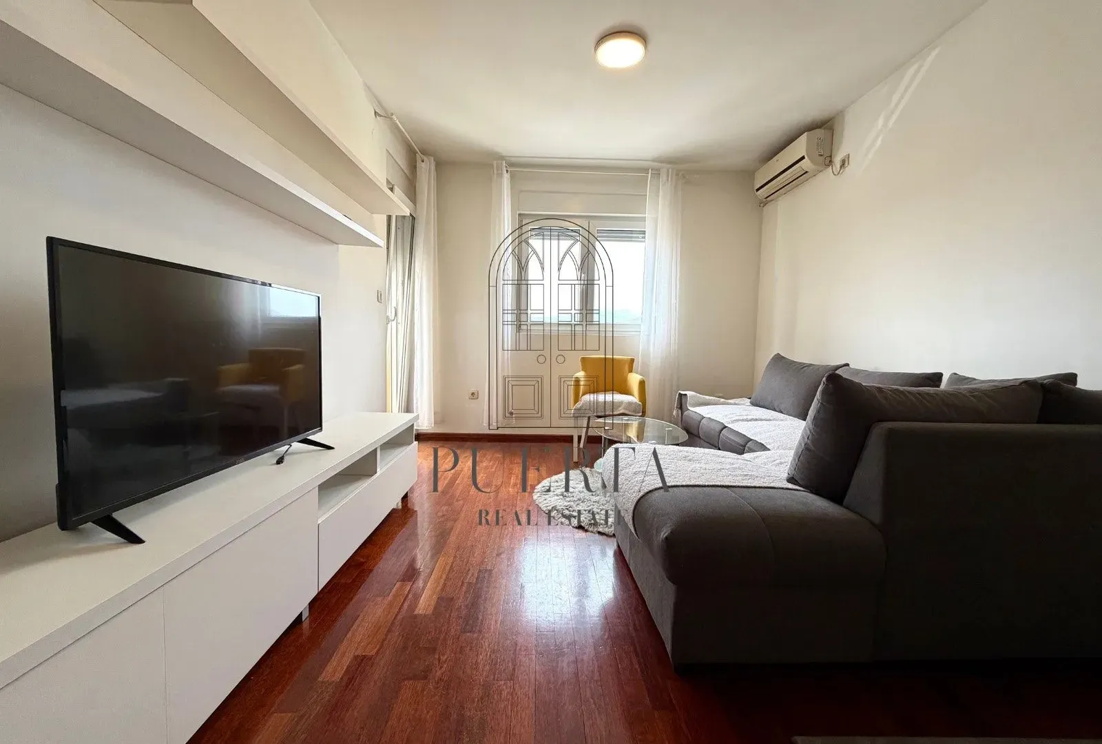 Rent, one bedroom apartment, 45m², Central Point, Podgorica