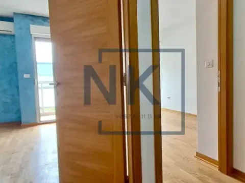 Izdavanje, jednosoban stan, 42m², City Kvart, Podgorica - image 4