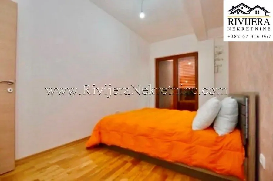 Prodaja, dvosoban stan, 69m², Kalimanj, Tivat