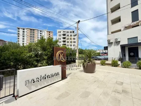 Sale, one bedroom apartment, 55m², Centar, Bar - image 1