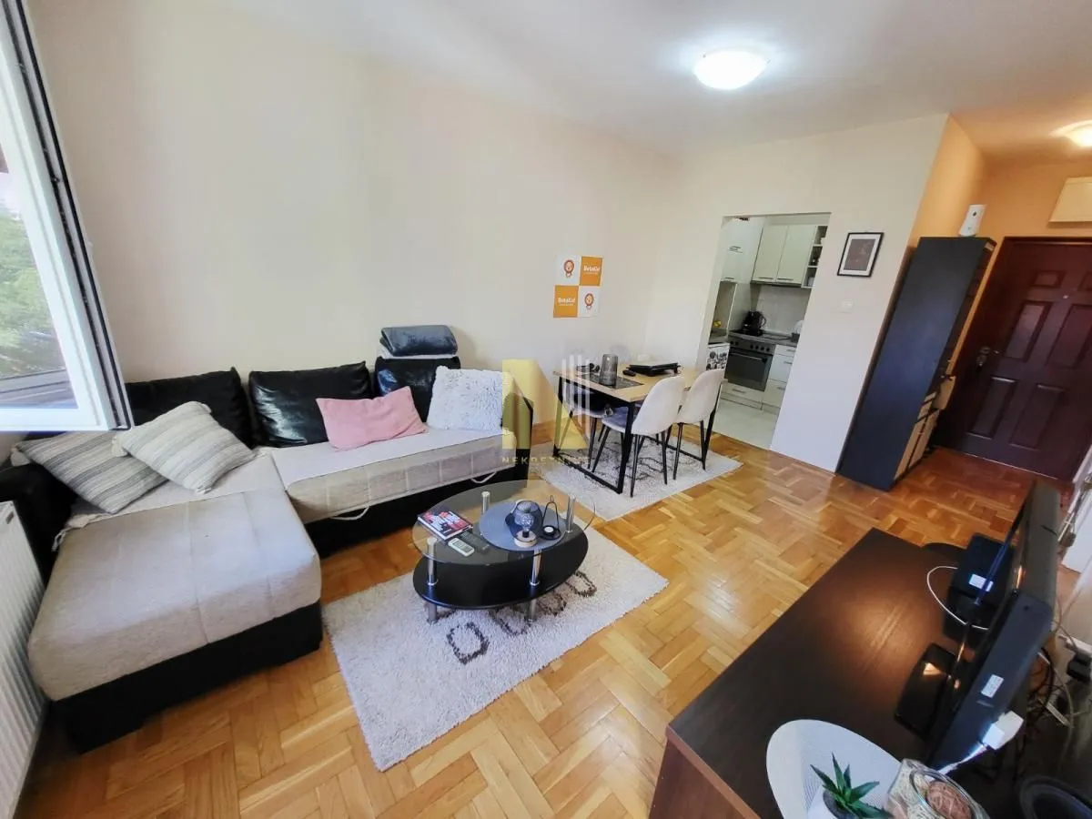 Prodaja, jednosoban stan, 37m², Salajka, Novi Sad Sve Podlokacije